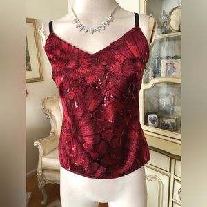WHBM NWOT gorgeous/beautiful red sequins top size XS. C:1870